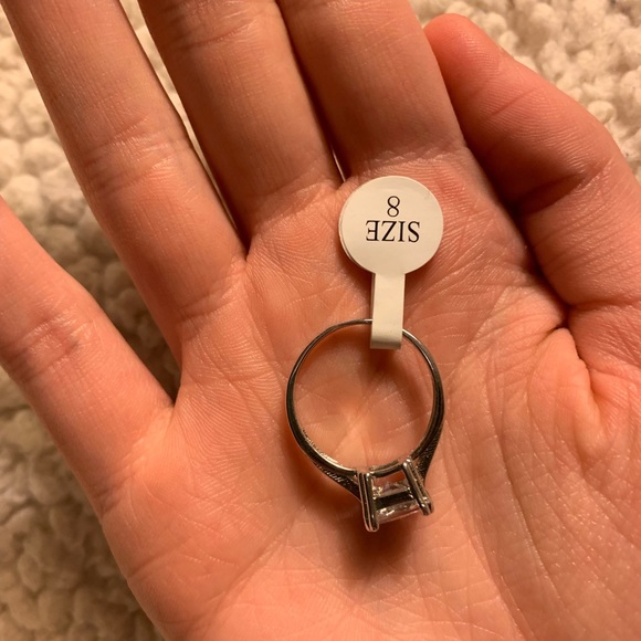 Diamond Ring 💍💎 - Picture 6 of 8